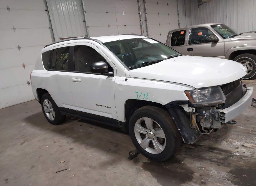 2016 Jeep Compass SPORT (VIN 1C4NJDBB5GD551231) main photo