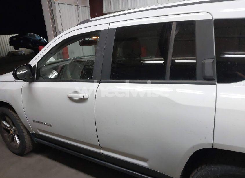 Photo 15 of 2016 Jeep Compass SPORT (VIN 1C4NJDBB5GD617017)