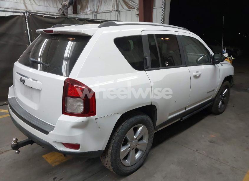 Photo 4 of 2016 Jeep Compass SPORT (VIN 1C4NJDBB5GD617017)