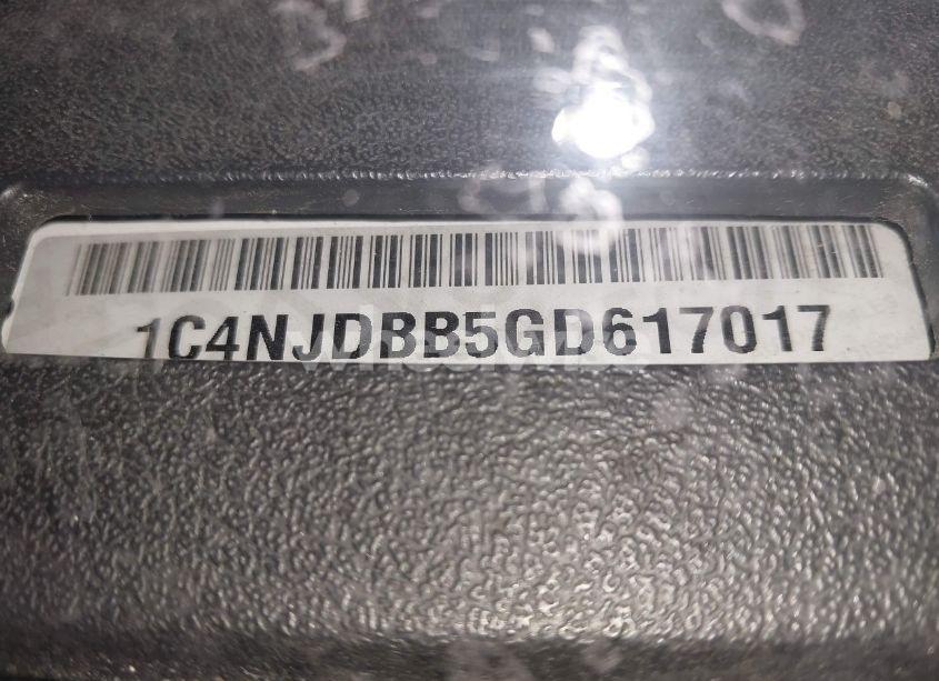 Photo 9 of 2016 Jeep Compass SPORT (VIN 1C4NJDBB5GD617017)