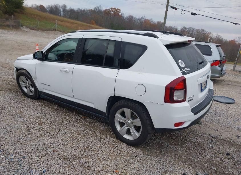 Photo 3 of 2016 Jeep Compass SPORT (VIN 1C4NJDBB5GD661907)
