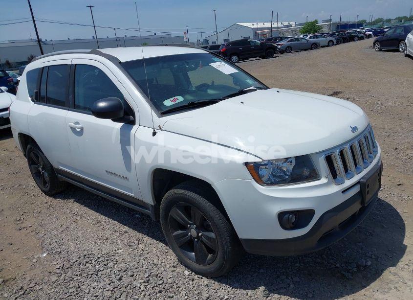 2016 Jeep Compass SPORT (VIN 1C4NJDBB5GD662555) main photo
