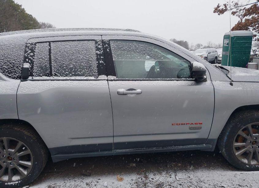 Photo 13 of 2016 Jeep Compass 75TH ANNIVERSARY (VIN 1C4NJDBB5GD707672)