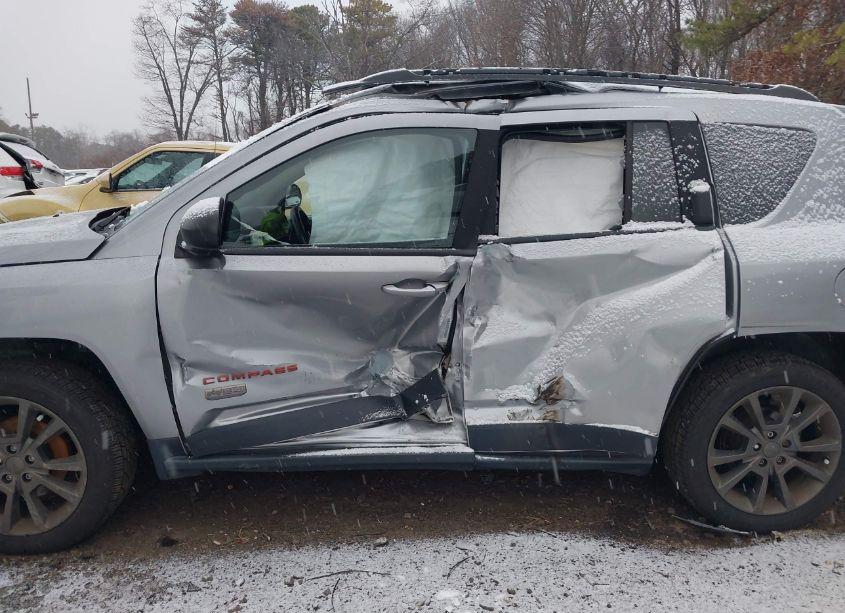 Photo 14 of 2016 Jeep Compass 75TH ANNIVERSARY (VIN 1C4NJDBB5GD707672)