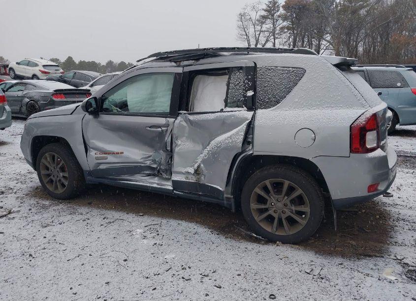 Photo 3 of 2016 Jeep Compass 75TH ANNIVERSARY (VIN 1C4NJDBB5GD707672)