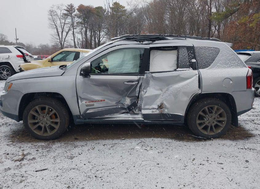 Photo 6 of 2016 Jeep Compass 75TH ANNIVERSARY (VIN 1C4NJDBB5GD707672)