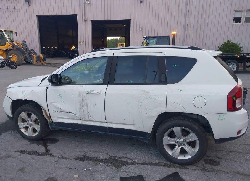 Photo 14 of 2016 Jeep Compass SPORT (VIN 1C4NJDBB5GD797745)