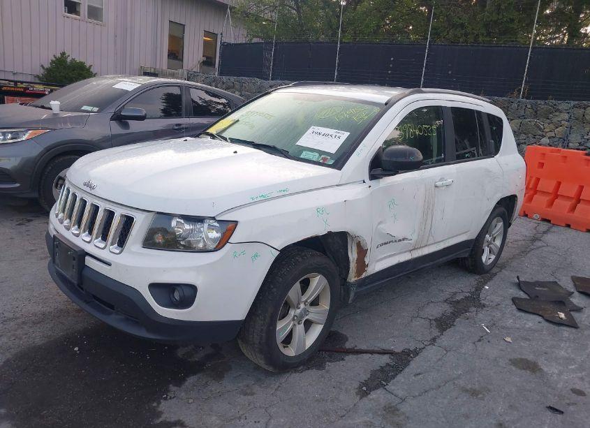 Photo 2 of 2016 Jeep Compass SPORT (VIN 1C4NJDBB5GD797745)