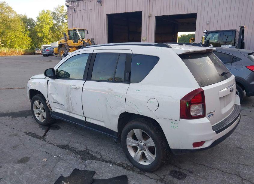 Photo 3 of 2016 Jeep Compass SPORT (VIN 1C4NJDBB5GD797745)
