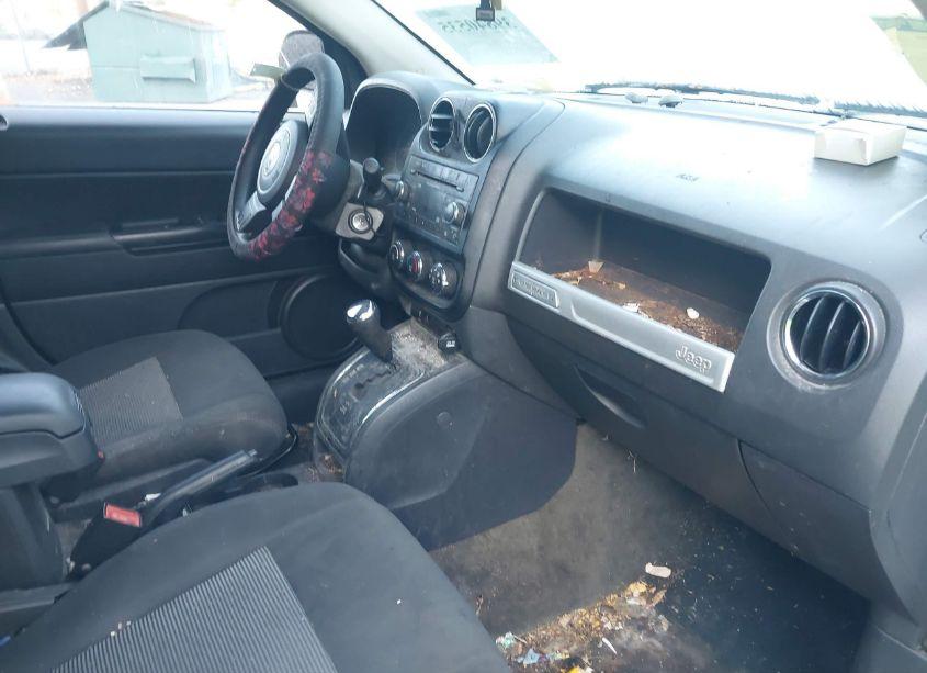 Photo 5 of 2016 Jeep Compass SPORT (VIN 1C4NJDBB5GD797745)