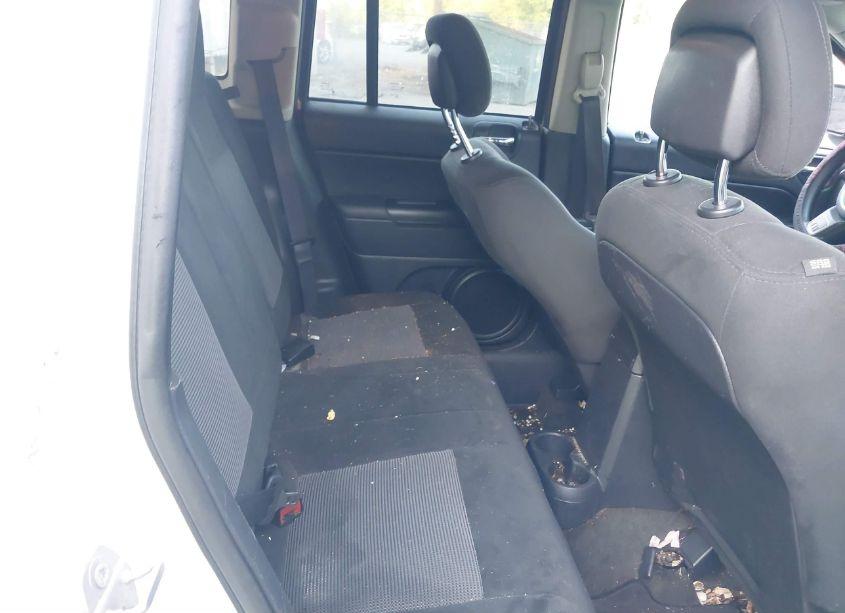 Photo 8 of 2016 Jeep Compass SPORT (VIN 1C4NJDBB5GD797745)