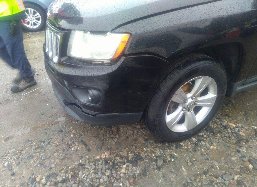 Photo 17 of 2012 Jeep Compass SPORT (VIN 1C4NJDBB6CD504770)