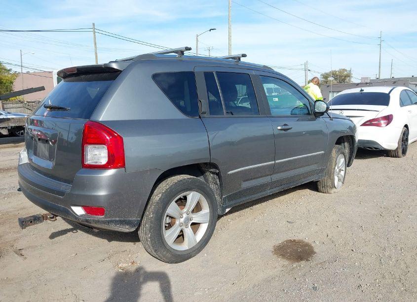 Photo 4 of 2012 Jeep Compass SPORT (VIN 1C4NJDBB6CD599492)