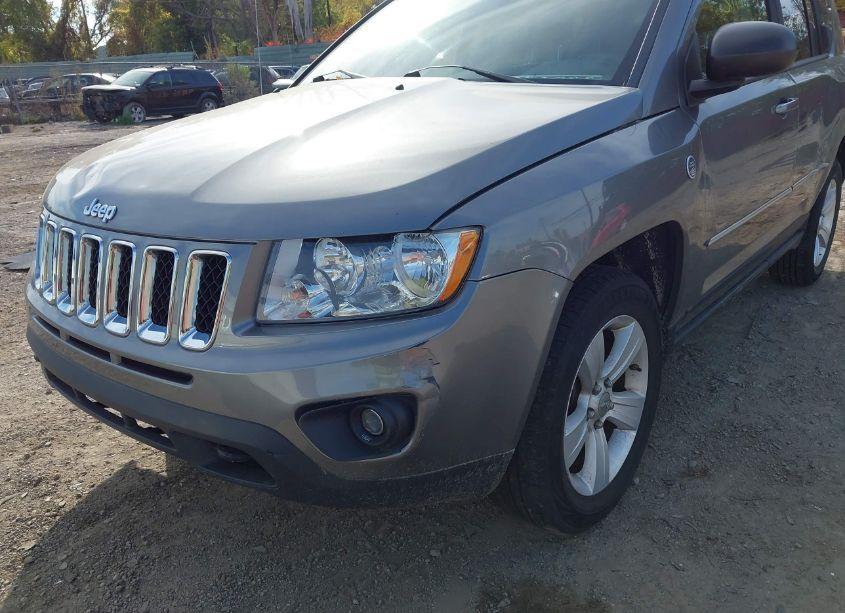 Photo 6 of 2012 Jeep Compass SPORT (VIN 1C4NJDBB6CD599492)