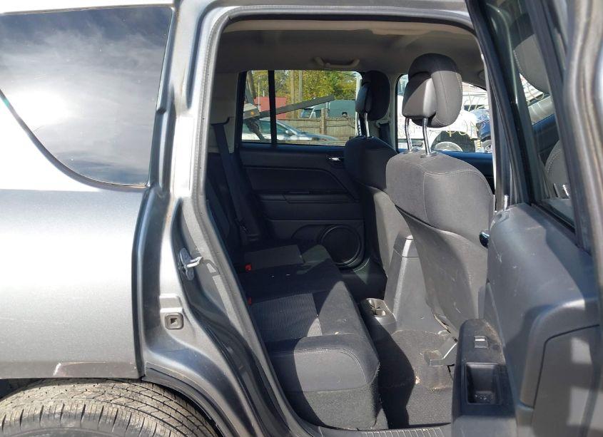 Photo 8 of 2012 Jeep Compass SPORT (VIN 1C4NJDBB6CD599492)