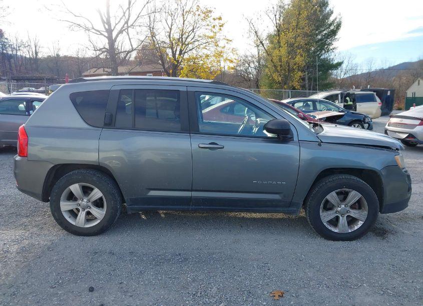 Photo 14 of 2012 Jeep Compass SPORT (VIN 1C4NJDBB6CD639053)