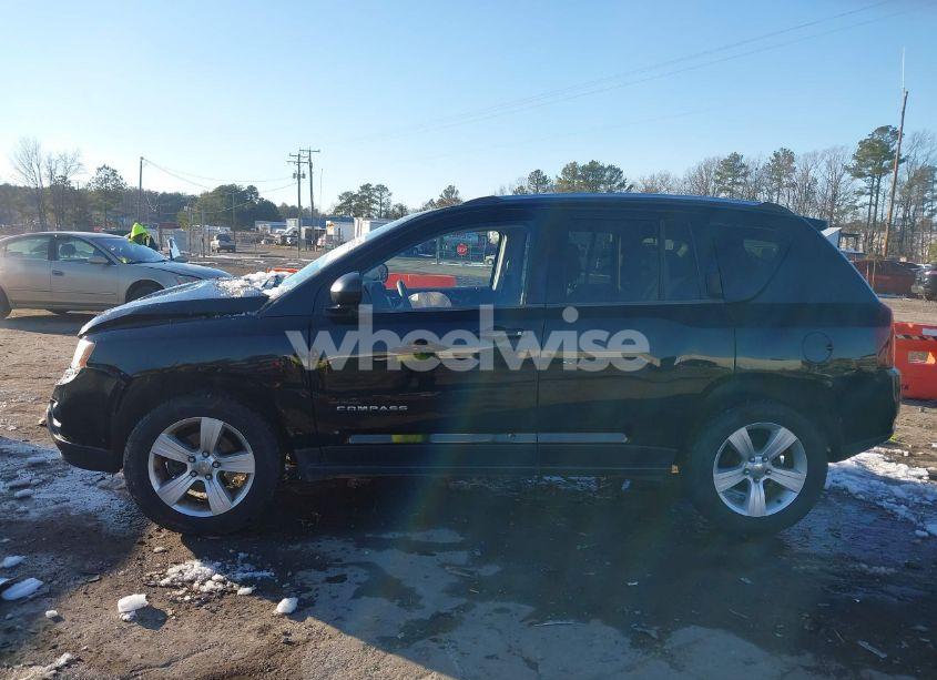 Photo 14 of 2014 Jeep Compass SPORT (VIN 1C4NJDBB6ED568021)