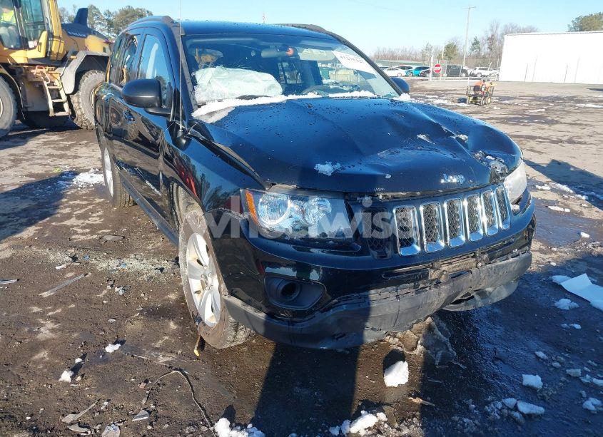Photo 6 of 2014 Jeep Compass SPORT (VIN 1C4NJDBB6ED568021)
