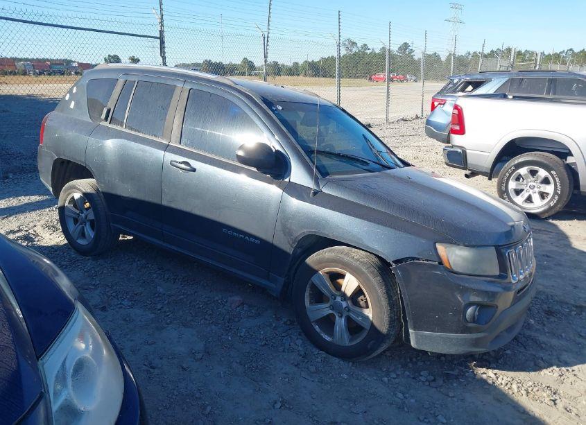2014 Jeep Compass SPORT (VIN 1C4NJDBB6ED622515) main photo