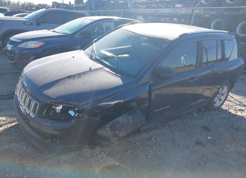 Photo 2 of 2014 Jeep Compass SPORT (VIN 1C4NJDBB6ED622515)