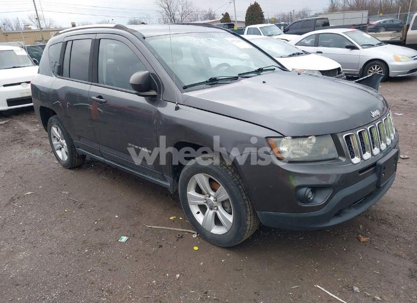 2014 Jeep Compass SPORT (VIN 1C4NJDBB6ED770874) main photo