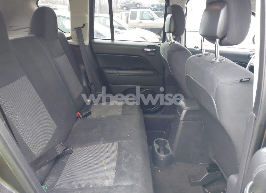 Photo 8 of 2014 Jeep Compass SPORT (VIN 1C4NJDBB6ED770874)