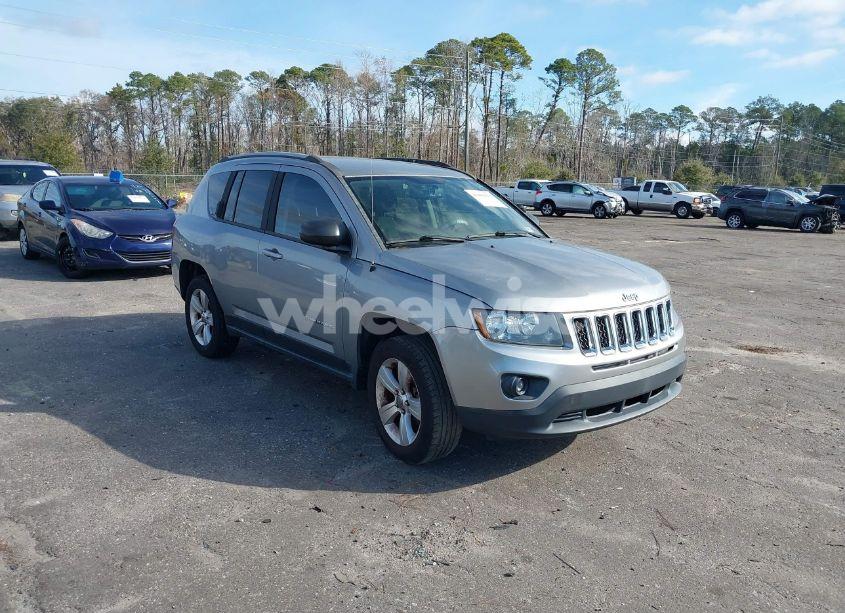 2015 Jeep Compass SPORT (VIN 1C4NJDBB6FD217529) main photo