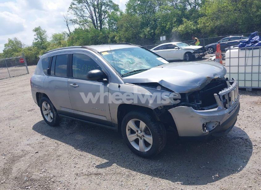 Photo 14 of 2016 Jeep Compass SPORT (VIN 1C4NJDBB6GD626678)