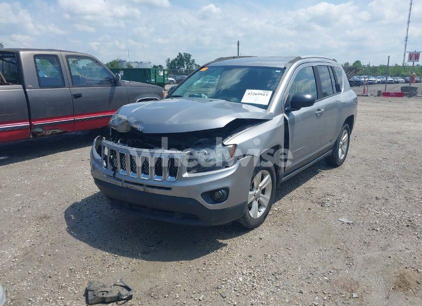 Photo 2 of 2016 Jeep Compass SPORT (VIN 1C4NJDBB6GD626678)