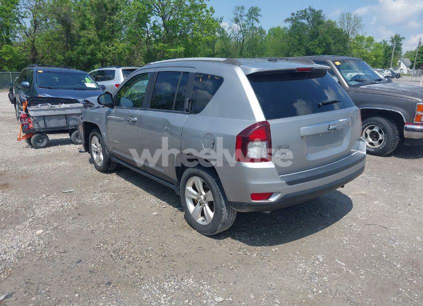 Photo 3 of 2016 Jeep Compass SPORT (VIN 1C4NJDBB6GD626678)