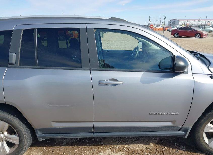 Photo 12 of 2016 Jeep Compass SPORT (VIN 1C4NJDBB6GD686797)