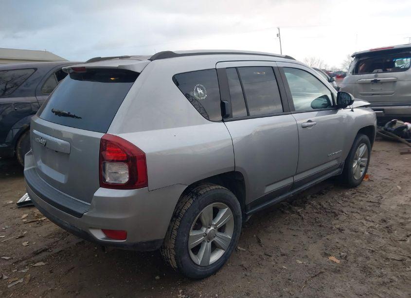 Photo 4 of 2017 Jeep Compass SPORT 4X4 (VIN 1C4NJDBB6HD142401)
