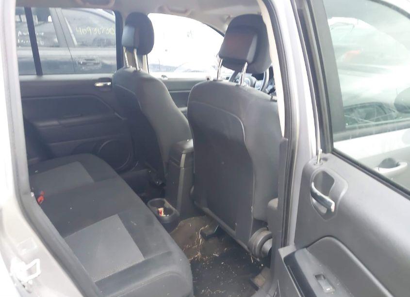 Photo 8 of 2017 Jeep Compass SPORT 4X4 (VIN 1C4NJDBB6HD142401)