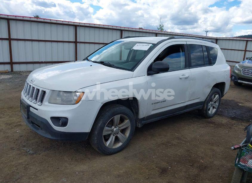 Photo 2 of 2013 Jeep Compass SPORT (VIN 1C4NJDBB7DD245434)