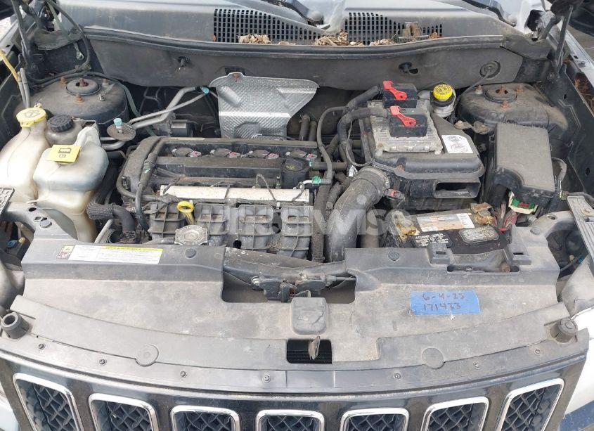 Photo 10 of 2013 Jeep Compass SPORT (VIN 1C4NJDBB7DD271922)