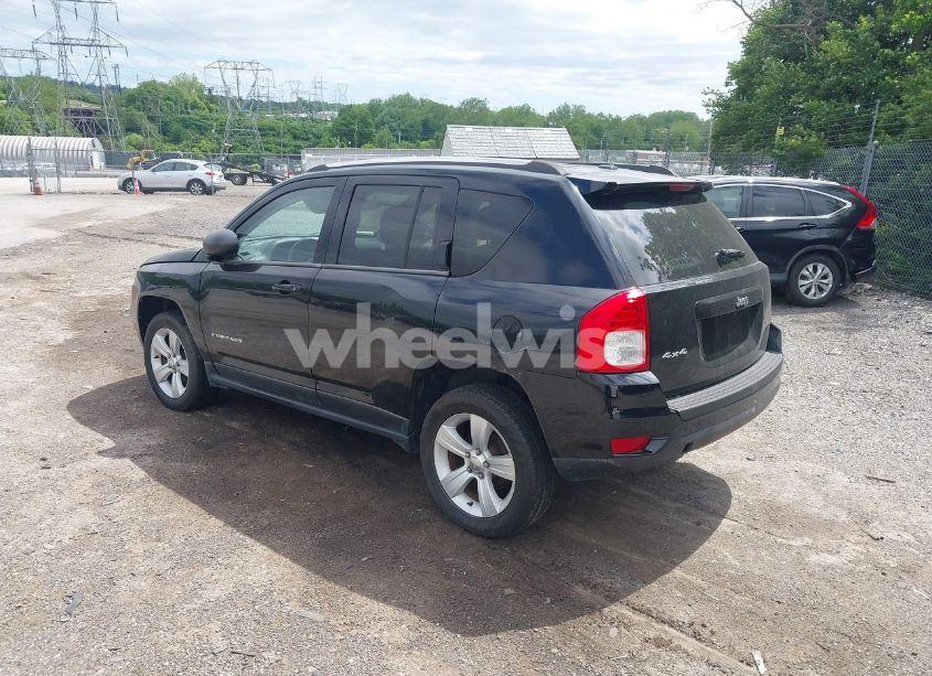 Photo 3 of 2013 Jeep Compass SPORT (VIN 1C4NJDBB7DD271922)