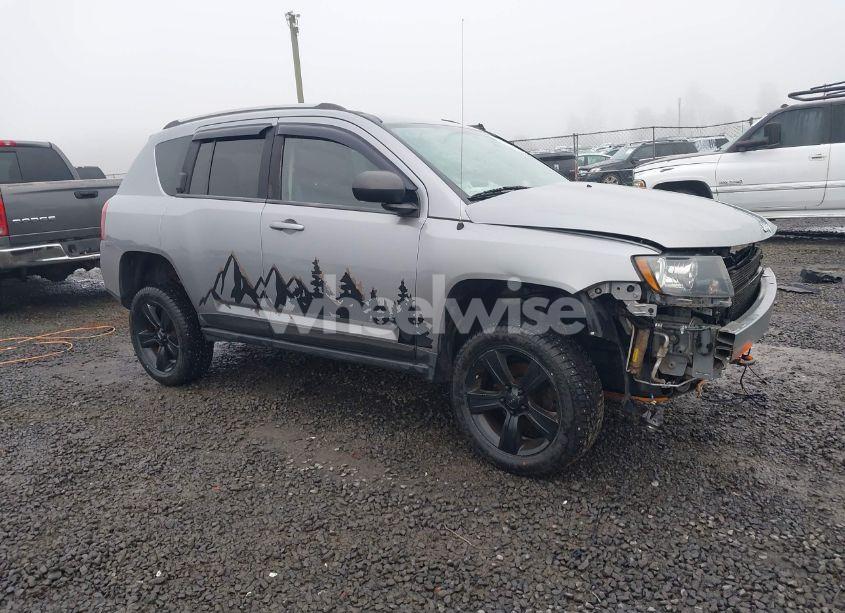 2015 Jeep Compass SPORT (VIN 1C4NJDBB7FD366306) main photo