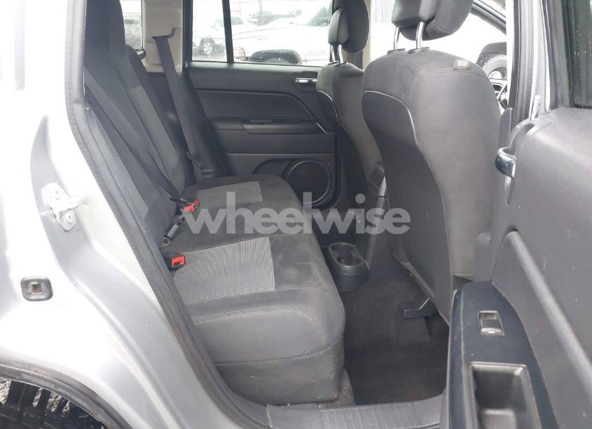 Photo 8 of 2015 Jeep Compass SPORT (VIN 1C4NJDBB7FD366306)