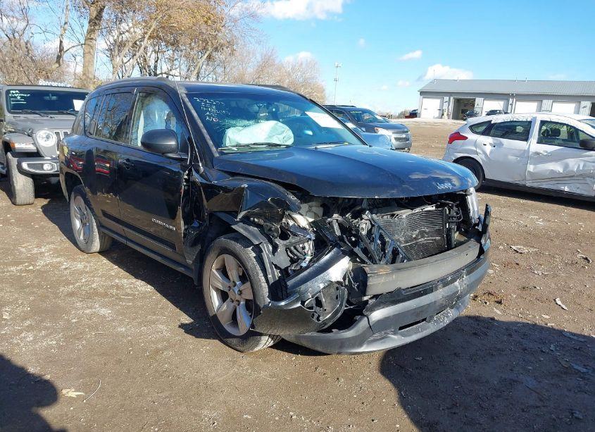 2016 Jeep Compass SPORT (VIN 1C4NJDBB7GD632036) main photo