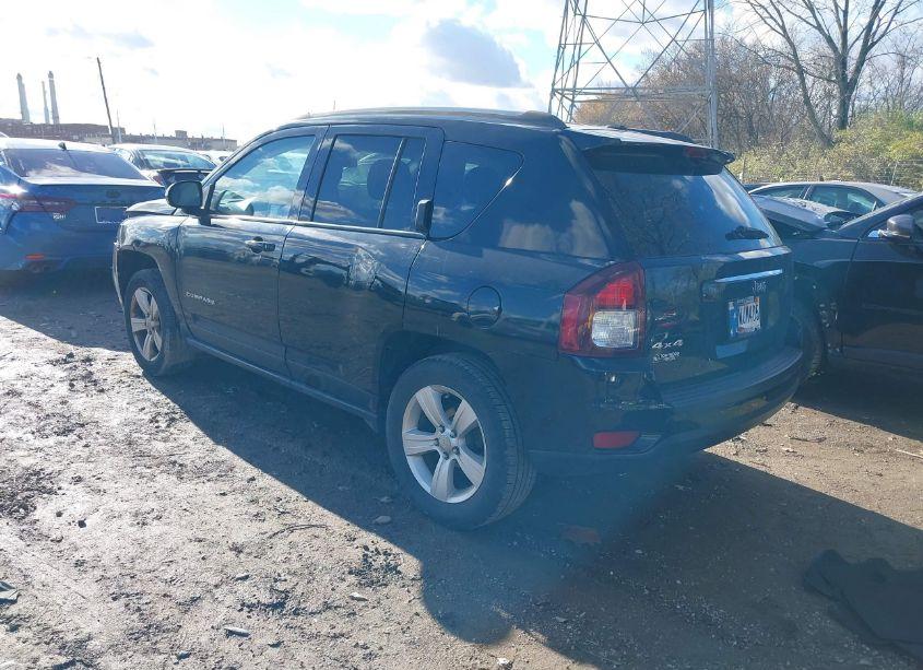 Photo 3 of 2016 Jeep Compass SPORT (VIN 1C4NJDBB7GD632036)