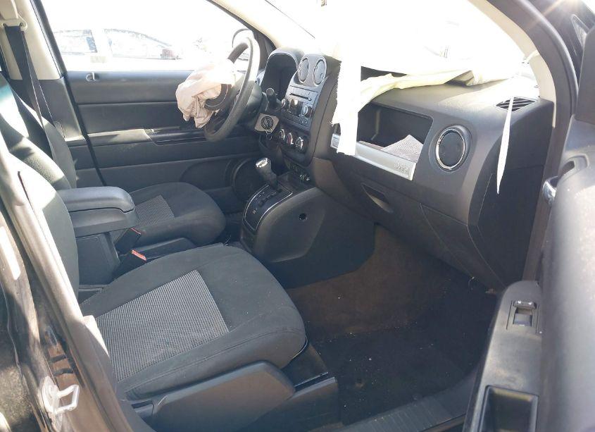 Photo 5 of 2016 Jeep Compass SPORT (VIN 1C4NJDBB7GD632036)