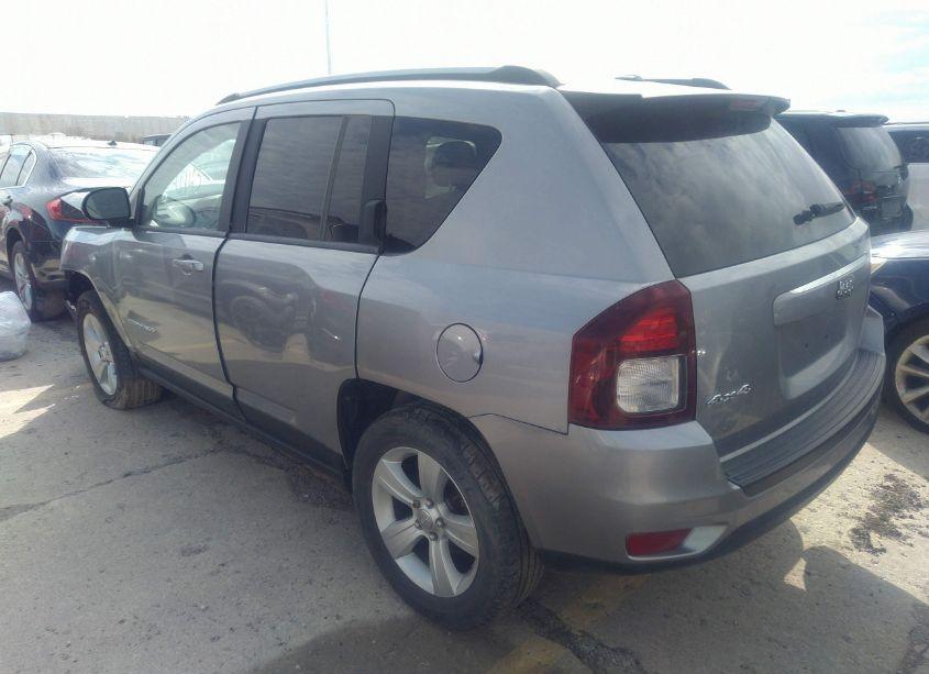 Photo 3 of 2016 Jeep Compass SPORT (VIN 1C4NJDBB7GD662184)