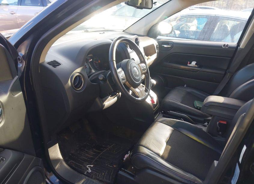 Photo 5 of 2016 Jeep Compass 75TH ANNIVERSARY (VIN 1C4NJDBB7GD707169)