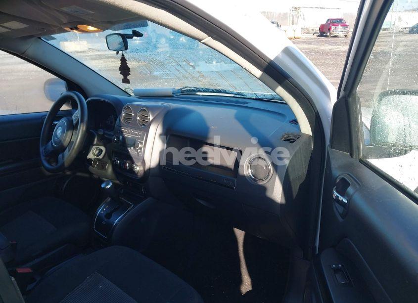 Photo 5 of 2012 Jeep Compass SPORT (VIN 1C4NJDBB8CD597114)