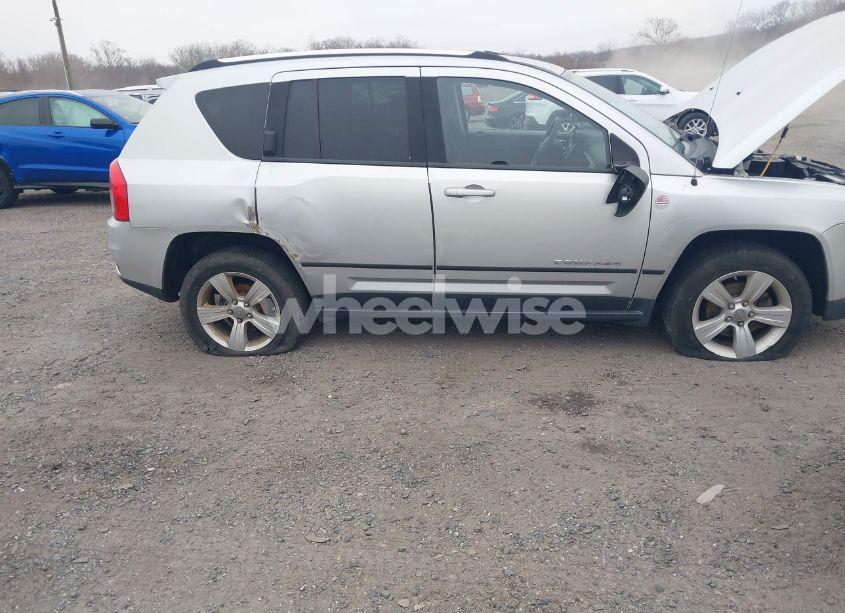 Photo 13 of 2012 Jeep Compass SPORT (VIN 1C4NJDBB8CD604708)