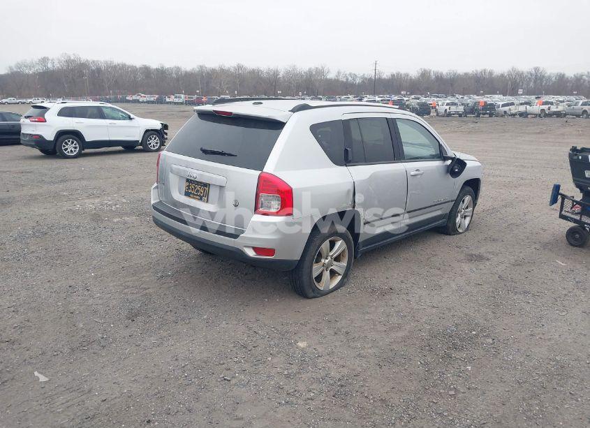 Photo 4 of 2012 Jeep Compass SPORT (VIN 1C4NJDBB8CD604708)