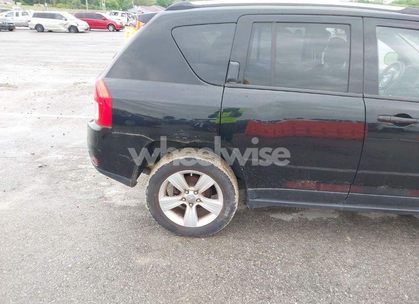 Photo 12 of 2013 Jeep Compass SPORT (VIN 1C4NJDBB8DD113721)