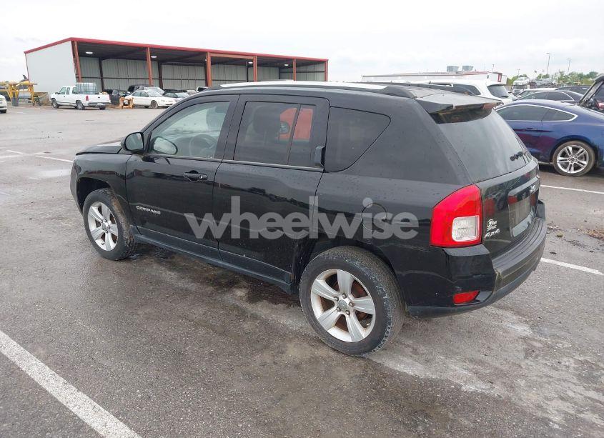 Photo 3 of 2013 Jeep Compass SPORT (VIN 1C4NJDBB8DD113721)