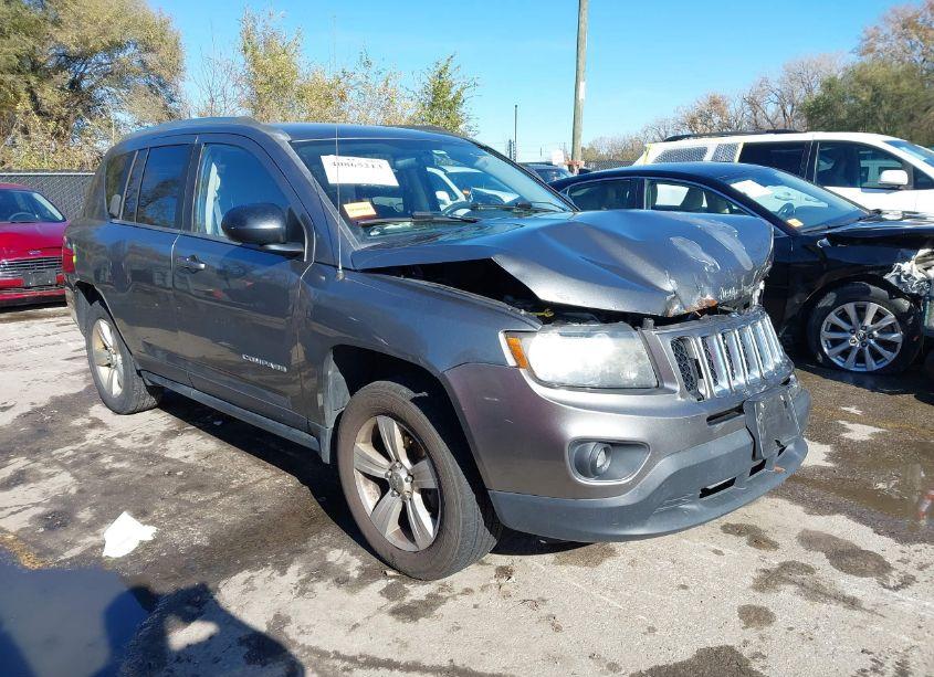 2014 Jeep Compass SPORT (VIN 1C4NJDBB8ED592367) main photo