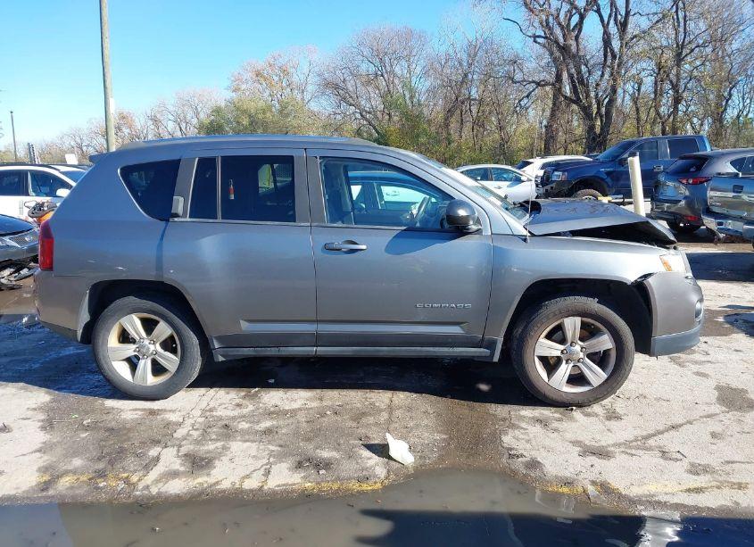 Photo 13 of 2014 Jeep Compass SPORT (VIN 1C4NJDBB8ED592367)